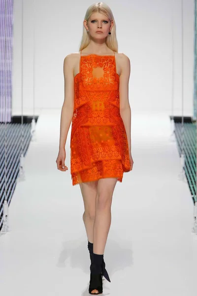 Look 20